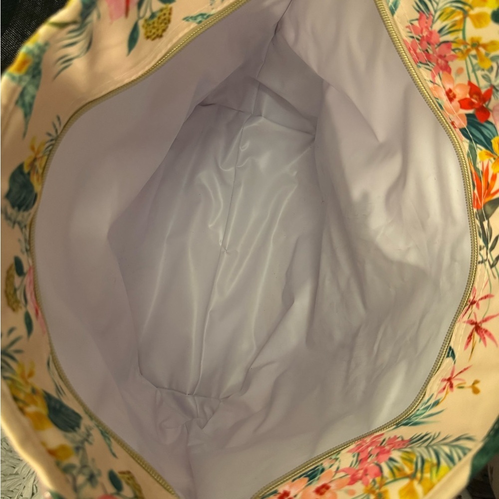 Insulated Floral Tote Bag with Transparent Pocket - Picture 7 of 7